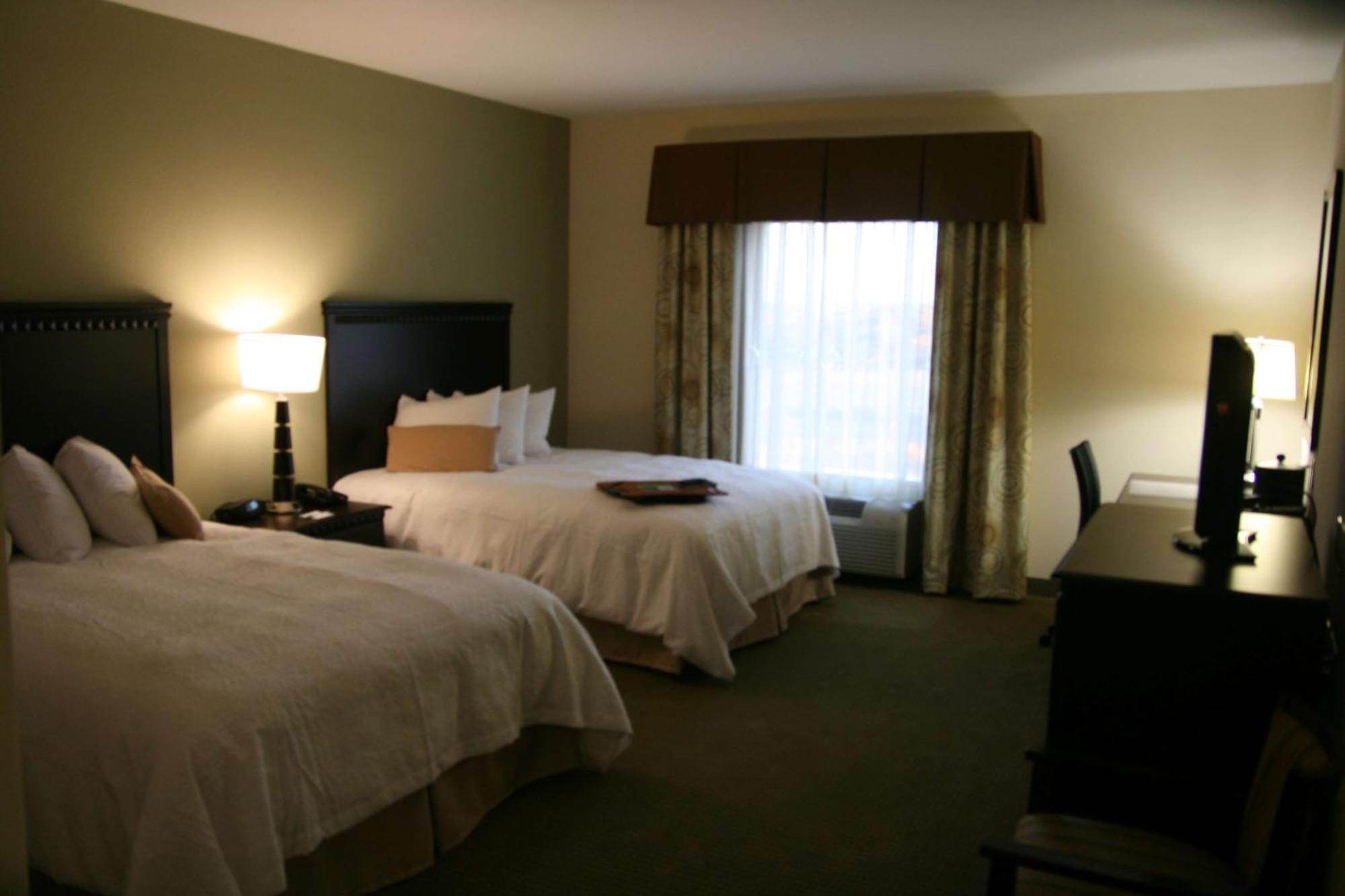 Room with Two Queen Beds - Non-Smoking